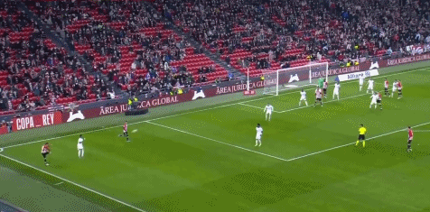 体育精神，霍伊伦祝贺麦克托米奈和苏格兰晋级世界杯