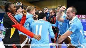 费城费城人宣布将永久退役哈勒戴（Roy Halladay）的 34 号球衣，以此纪念这位坠机去世的王牌